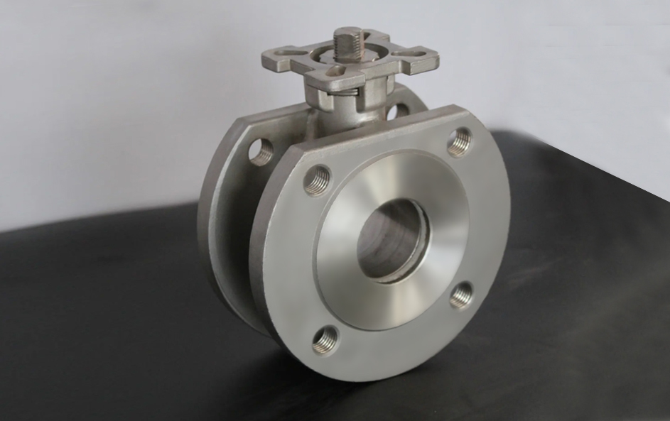 对夹式高平台球阀适用于Class150、PN1.0～2.5MPa、-29~180℃的管路上，用于截断或接通管路中的介质